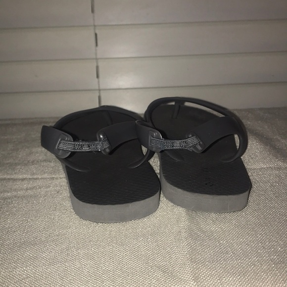 Flip flops - Picture 2 of 2